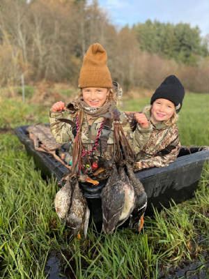 HUNTPHOTOS/KIDS2.jpg